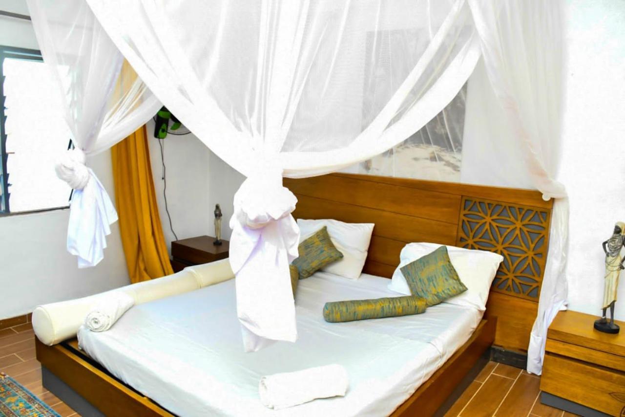 Mavericks Convenient Cozy Loft In Diani'S Cbd ウクンダ エクステリア 写真